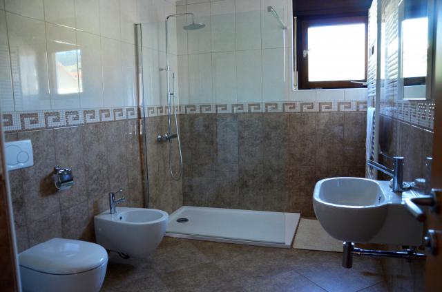 Photos for house 641681