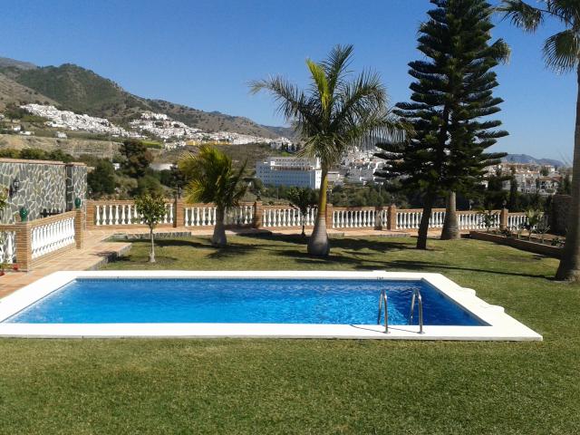 Photos for house 640169