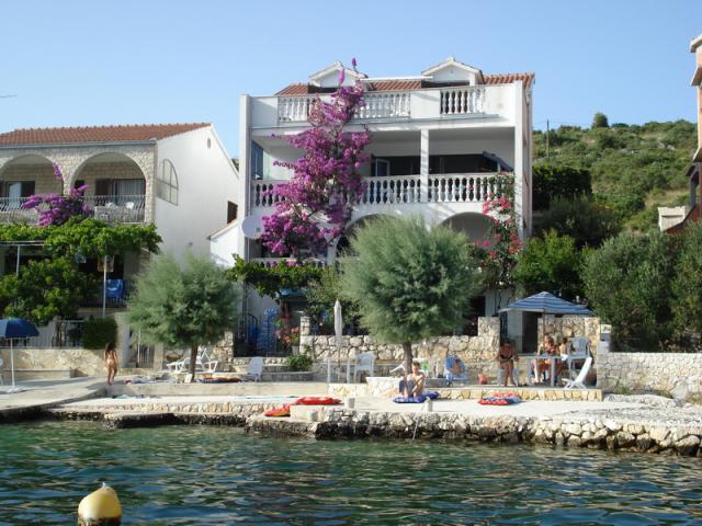 Photos for house 641768