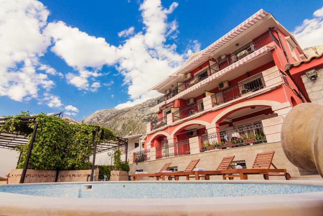 Photos for house 641890