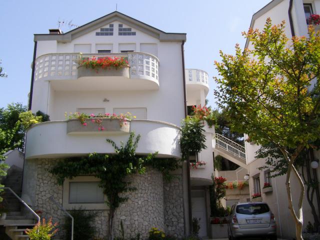 Photos for house 641894