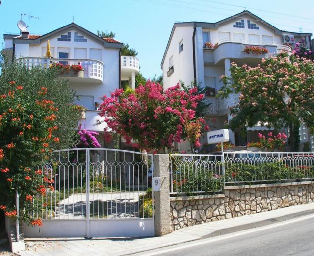 Photos for house 641894