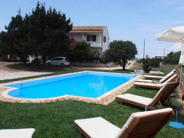 Photos for house 641924