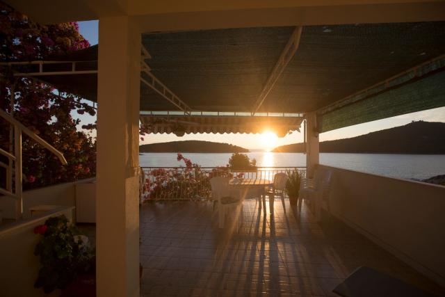 Photos for house 641930