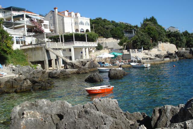 Photos for house 641930