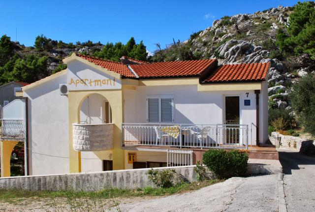 Photos for house 641961