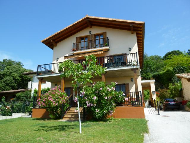 Photos for house 642009