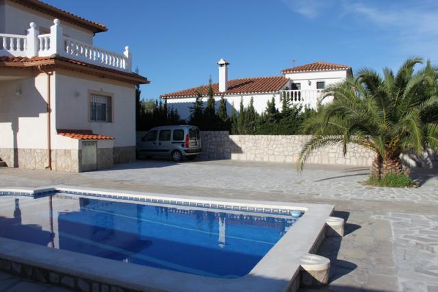 Photos for house 642032