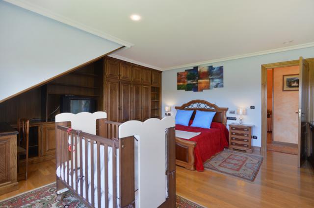 Photos for house 642035