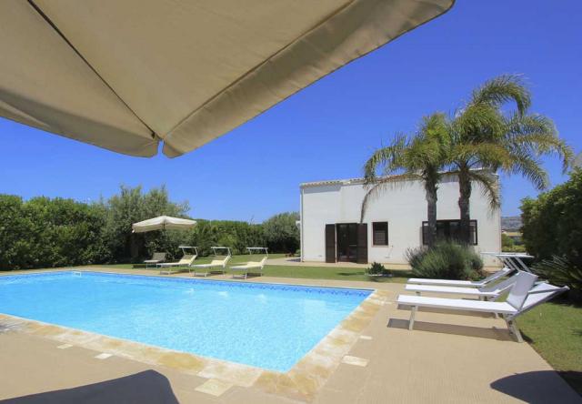 Photos for house 642043