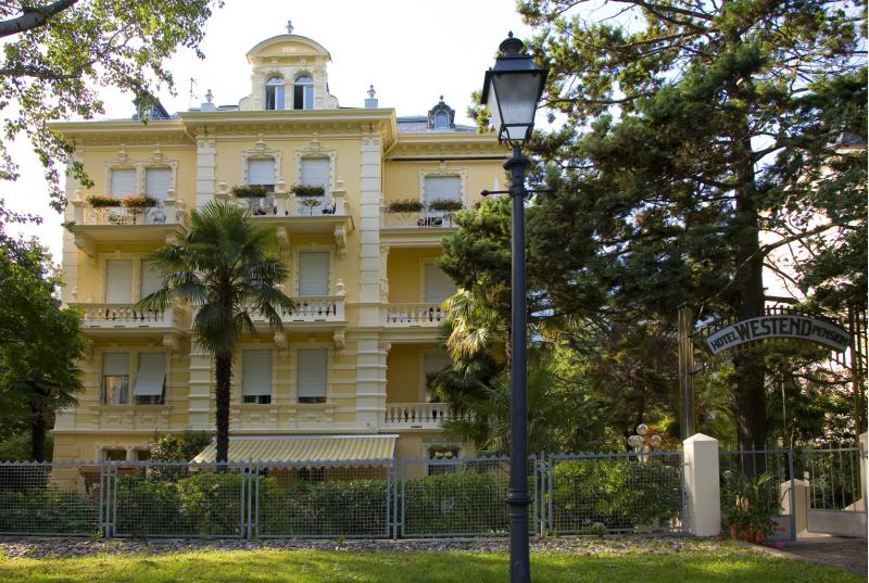 Photos for house 642151