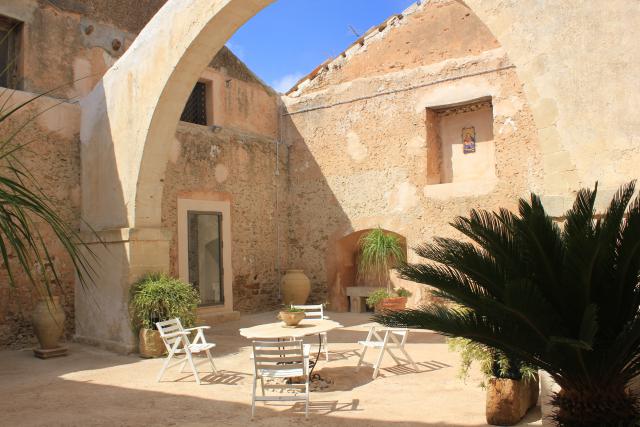 Photos for house 642160