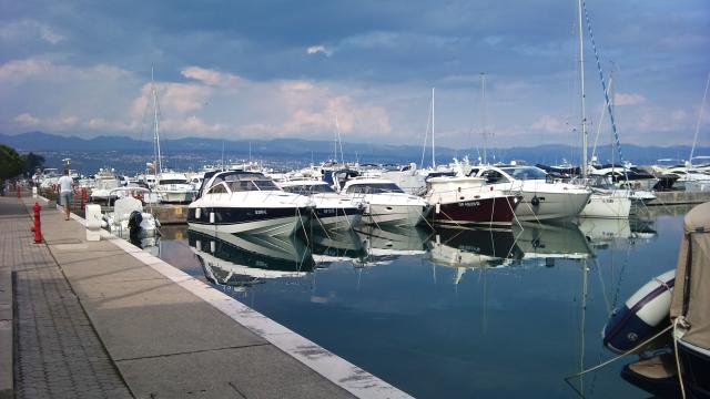 Photos for house 642197