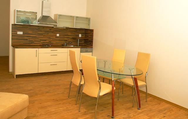 Photos for house 642211