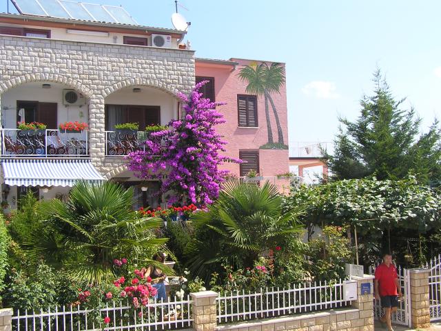 Photos for house 642307