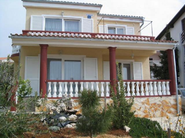 Photos for house 642333