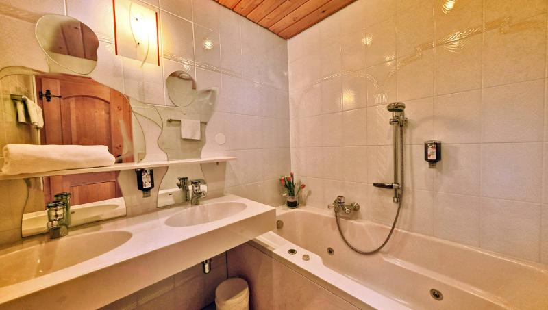 Photos for house 642355