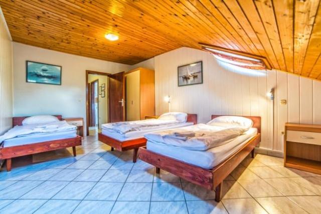 Photos for house 642363