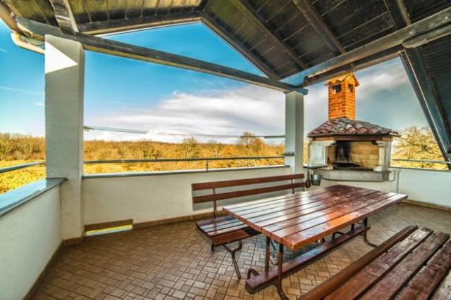 Photos for house 642363