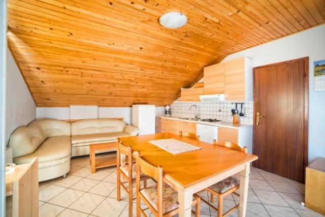 Photos for house 642365