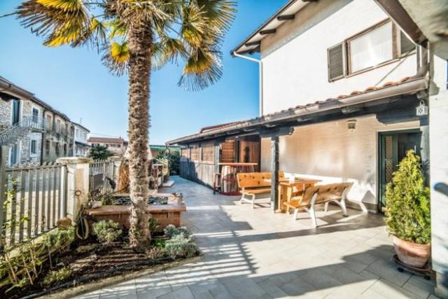 Photos for house 642365