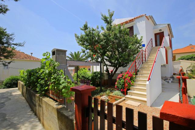 Photos for house 642383