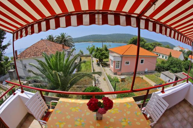 Photos for house 642383