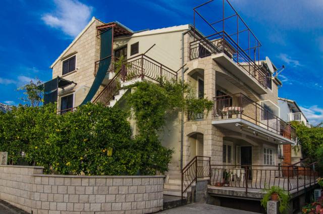 Photos for house 642575