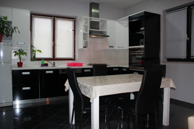 Photos for house 642650