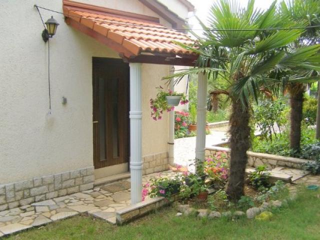 Photos for house 642856