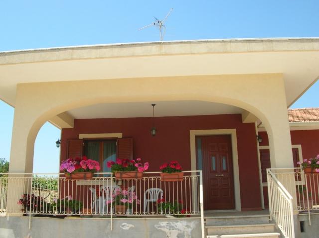 Photos for house 643029