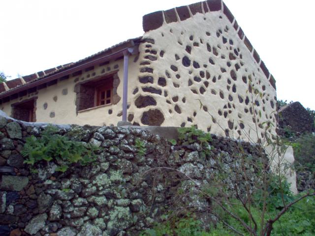 Photos for house 643076