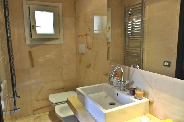 Photos for house 643120