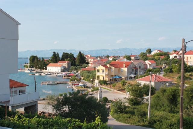 Photos for house 643144