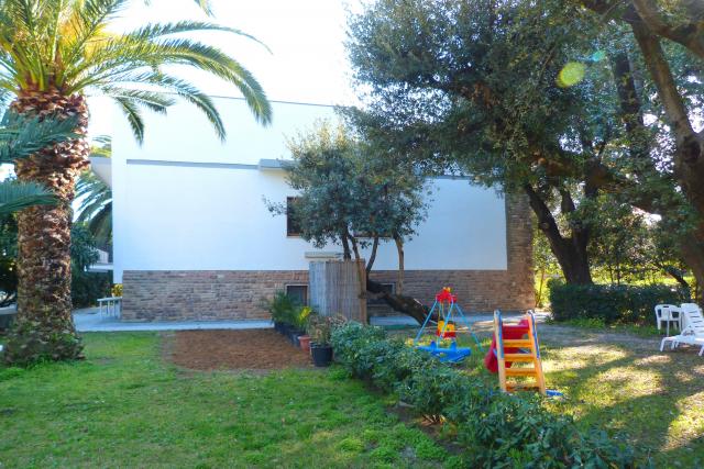 Photos for house 643174