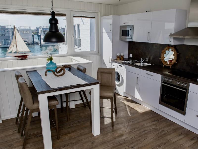 Photos for house 643186