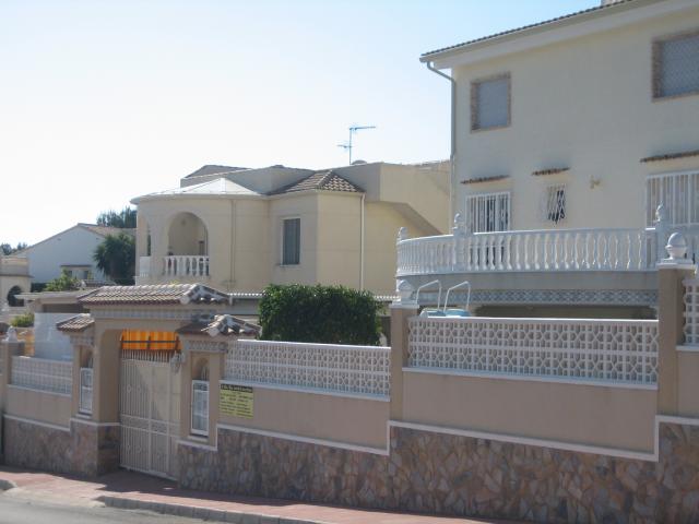 Photos for house 643187