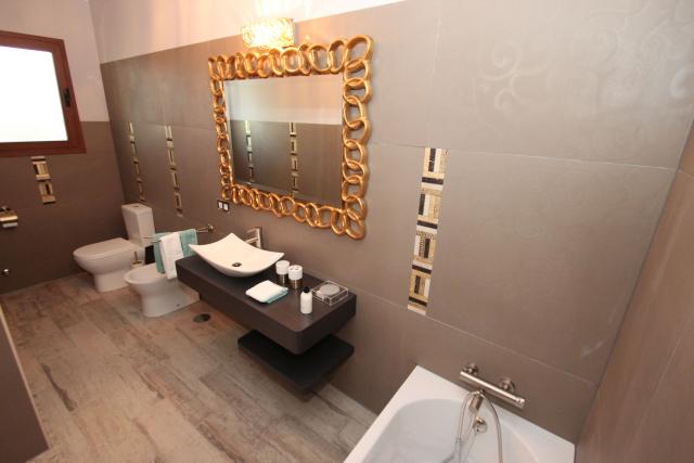 Photos for house 643196