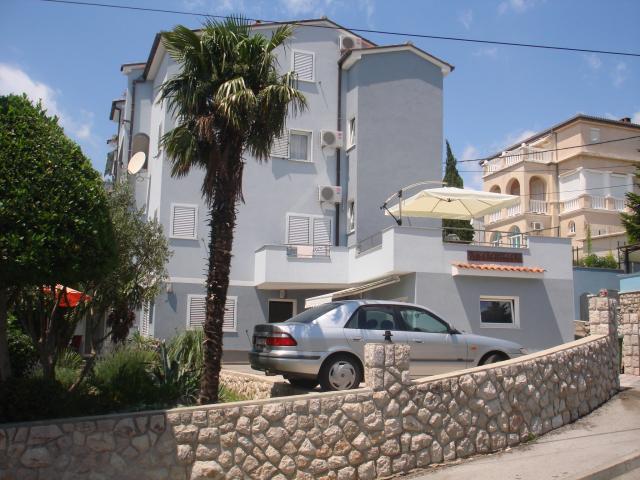 Photos for house 643260