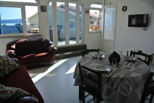 Photos for house 643260