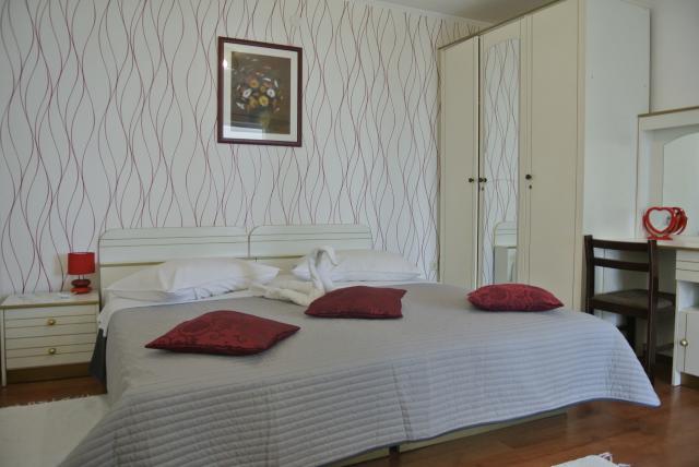 Photos for house 643260