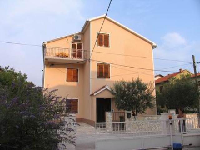 Photos for house 643264