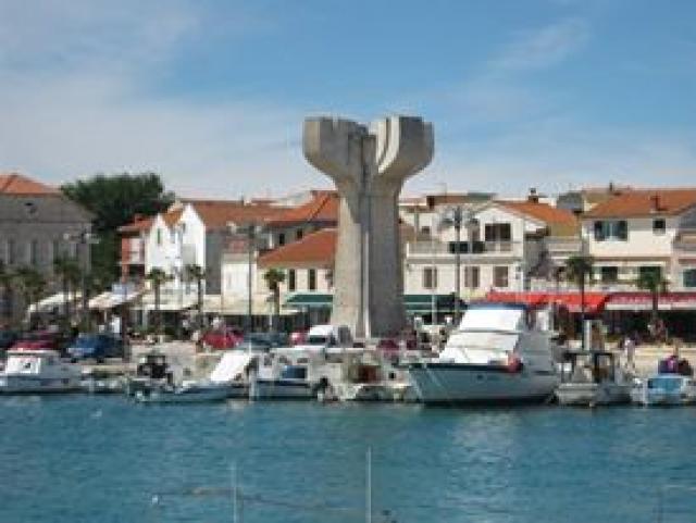 Photos for house 643264