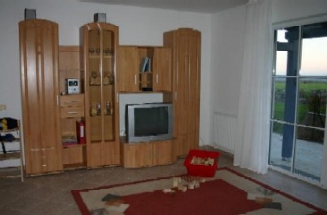 Photos for house 643330