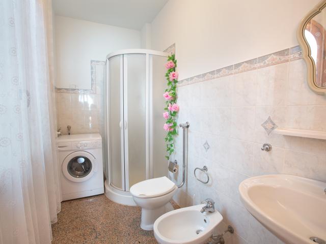 Photos for house 643335