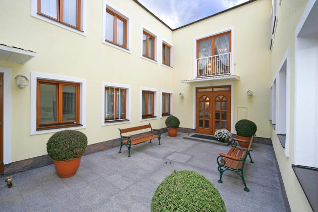 Photos for house 643344