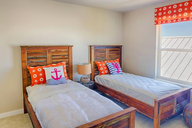 Photos for house 643476