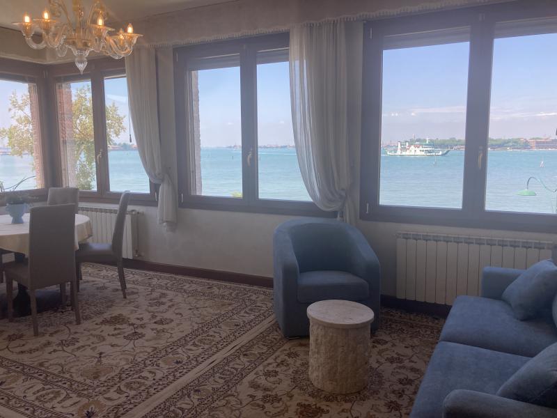 Photos for house 643500