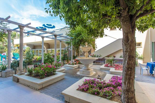 Photos for house 643550