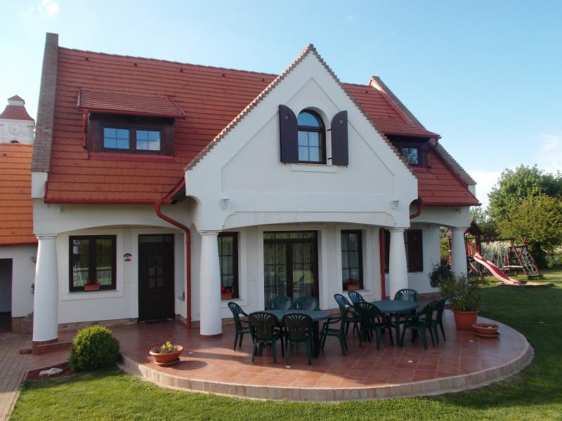 Photos for house 643551